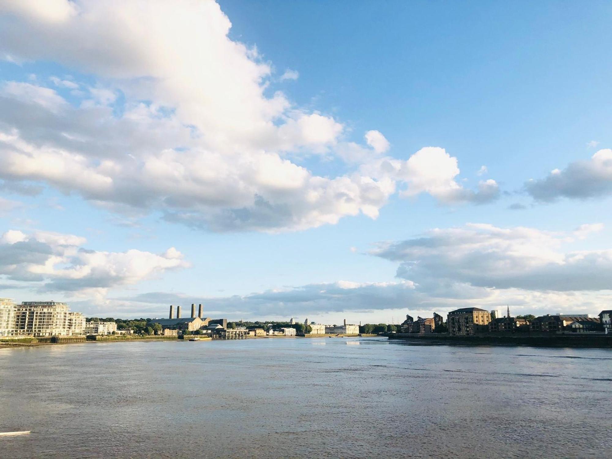 Greenwich Apartment With A River View & Balcony Near The 02 Arena & North Greenwich With Free Wifi & Fast Links Into Central 伦敦 外观 照片