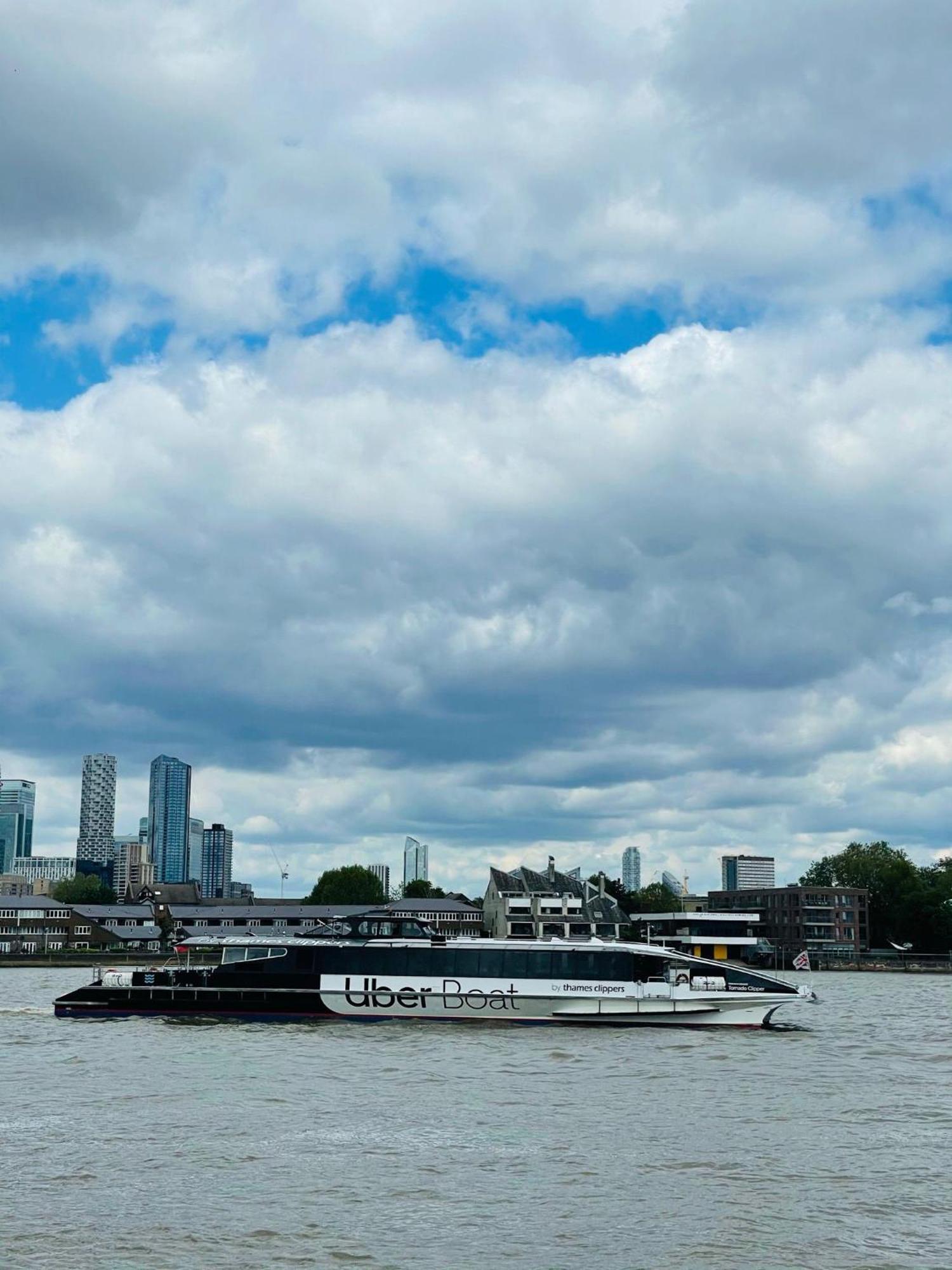 Greenwich Apartment With A River View & Balcony Near The 02 Arena & North Greenwich With Free Wifi & Fast Links Into Central 伦敦 外观 照片
