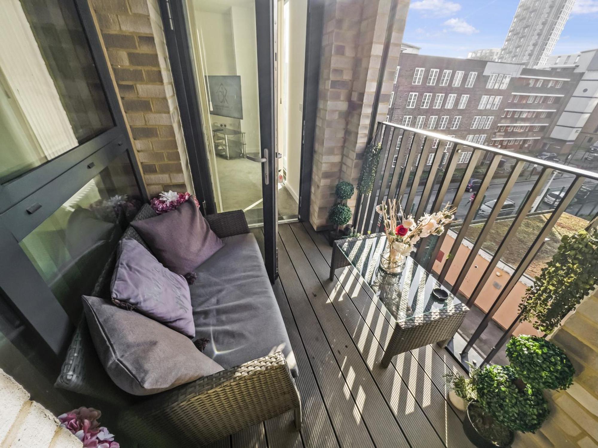 Greenwich Apartment With A River View & Balcony Near The 02 Arena & North Greenwich With Free Wifi & Fast Links Into Central 伦敦 外观 照片