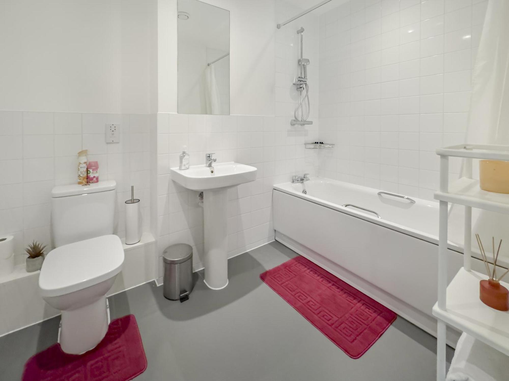 Greenwich Apartment With A River View & Balcony Near The 02 Arena & North Greenwich With Free Wifi & Fast Links Into Central 伦敦 外观 照片